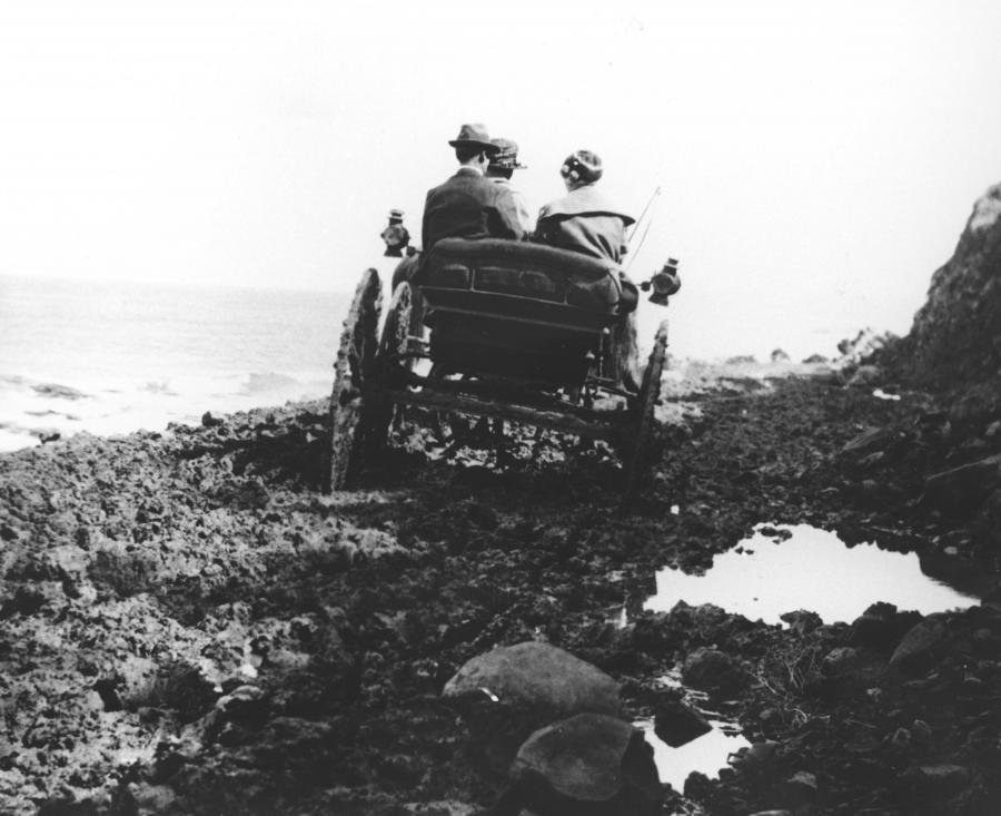 Car On Muddy Original Great Ocean Road